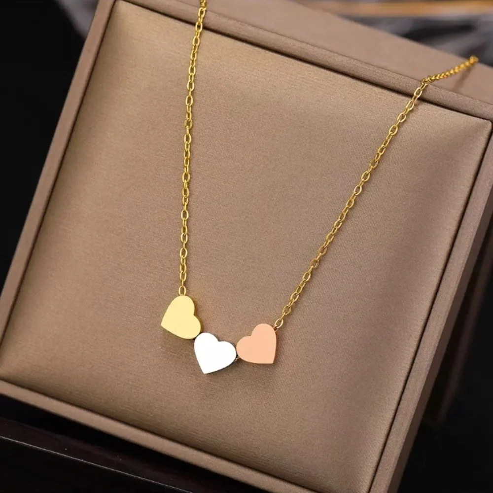 ⚜️𝟯𝟬%𝗢𝗙𝗙 𝗯𝘂𝗻𝗱𝗹𝗲𝘀 𝟯+⚜️ NEW 3 Hearts Stainless Steel Necklace - Picture 9 of 14